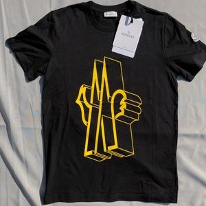 Moncler T-shirt